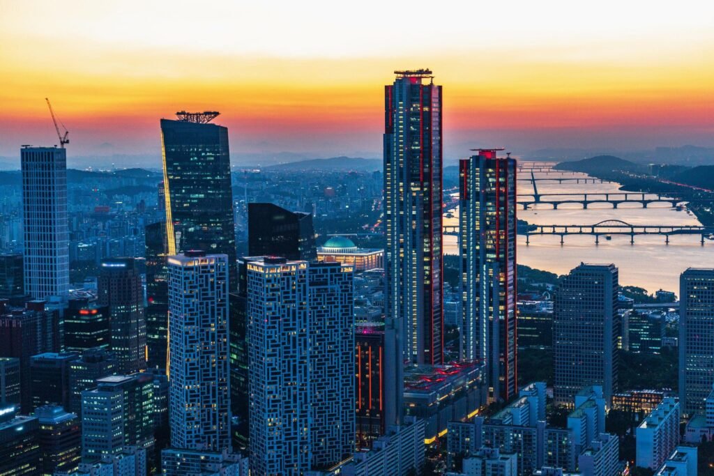 REIT ETFs Attract Buyers
